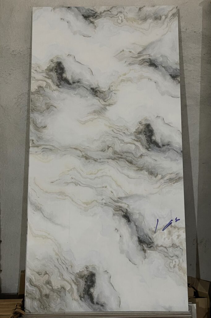 Modern Kitchen Wall Tiles in Lahore – Stylish & Easy to Clean